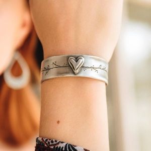 Lisa Leonard Let Love Grow Cuff {Pewter}